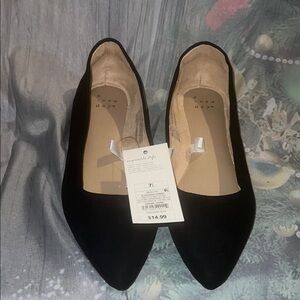 Black Pointed Flat — Women's Comfortable Slip-On